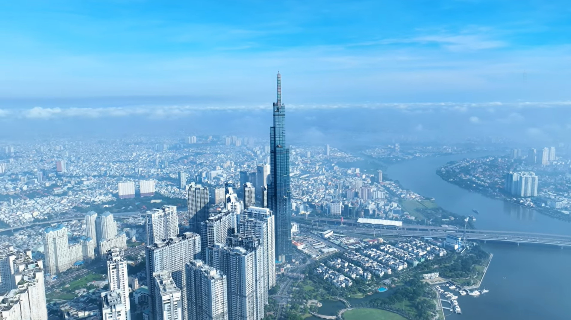 TP.HCM phát triển đô thị đa cực, những địa bàn nào hưởng lợi?- Ảnh 1. TP.HCM phát triển đô thị đa cực, những địa bàn nào hưởng lợi?- Ảnh 1.
