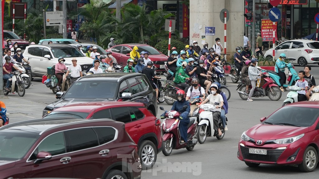 Hiện trạng vị trí dự định xây cầu vượt hoặc hầm chui 773 tỉ đồng ở Hà Nội- Ảnh 11.